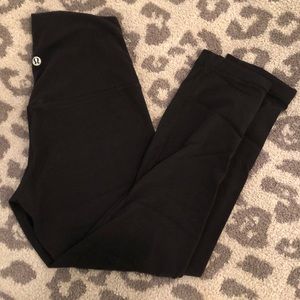Lululemon Aligns 21”- Black